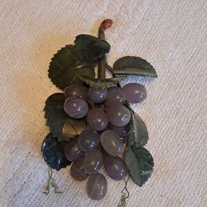 Vtg Polished Amethyst Stone Grape Cluster. Hand Carved w/ Jade Leaves. Grapes